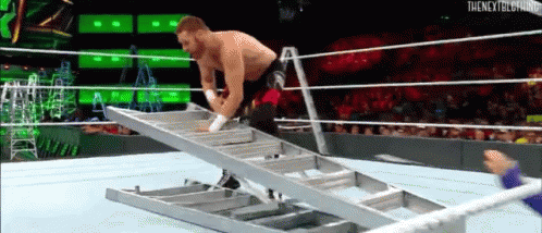 Resultados  WWE RAW 294 desde Barcelona Ladder-pull