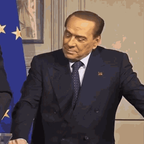 Berlusconi Show Silvio Berlusconi GIF - Berlusconi Show Silvio Berlusconi Thumbs Up GIFs