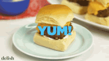Yum Mini Burger GIF - Yum Mini Burger Bite GIFs