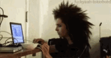 Bill Kaulitz Rock On GIF - Bill Kaulitz Rock On Come On GIFs