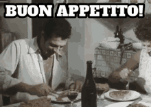 Sofia Loren Marcello Mastroianni Buon Appetito Pranzo Cena Tavola Pappa Cibo Mangiare GIF - Italian Cult Movie Eating Food GIFs
