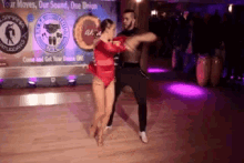 dancing-sexy-spin.gif