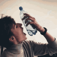 Water Water Spiller GIF - Water Water Spiller Drinking GIFs