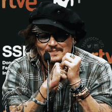 Smile Johnny Depp GIF - Smile Johnny Depp 69ssiff GIFs
