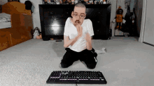 Clapping Typing GIF - Clapping Typing Keyboard Smash GIFs