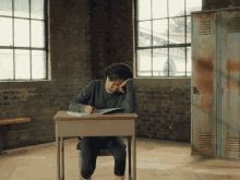 Yes! - Millie Bobby Brown X Converse Gif GIF - First Day Feels Converse Forever Chuck GIFs