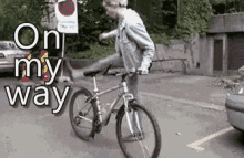 Onmyway Bicycle GIF - Onmyway Bicycle They See Me Rolling GIFs