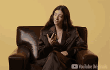 Listening To Music Lorde GIF - Listening To Music Lorde Released GIFs