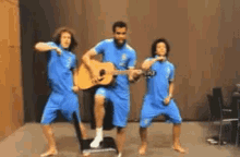 deusfoleu brasilnt guitar serenade funny