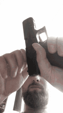 Gun Neser GIF - Gun Neser Pistol GIFs