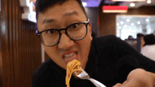 spaghetti eating spaghetti yummy tasty filipino spaghetti