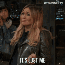 Its Just Me Kelsey Peters GIF - Its Just Me Kelsey Peters Hilary Duff GIFs