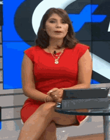Alicia Retto Periodista GIF - Alicia Retto Periodista Atv Mas Noticias GIFs