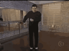 Coisinhajesus Coisinhadejesus GIF - Coisinhajesus Coisinhadejesus Dancing With Arms GIFs
