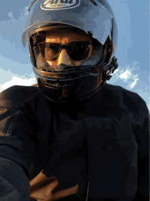 Helmet Head Moto Head GIF - Helmet Head Moto Head Helmet GIFs