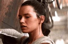Daisy Ridley Star Wars GIF - Daisy Ridley Star Wars Worried GIFs