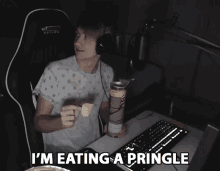 im eating pringles snacks what im busy what it is