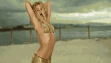 Shakira Loca Belly Roll GIF - Shakira Loca Shakira Belly Roll GIFs