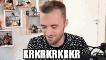 Squeezie Laughing GIF - Squeezie Laughing Scrapping GIFs