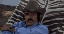 Burt Burt Reynolds GIF - Burt Burt Reynolds Laughing GIFs