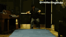 Realacting Show Real Acting GIF - Realacting Show Real Acting Stunt Man Memes GIFs