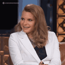 Laughing Michele Romanow GIF - Laughing Michele Romanow Dragons Den GIFs