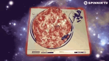 Spinnin Tv Pizza GIF - Spinnin Tv Pizza Vinyl Record Player GIFs