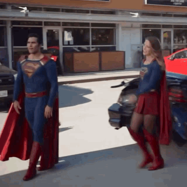 Superman And Superwoman Pictures