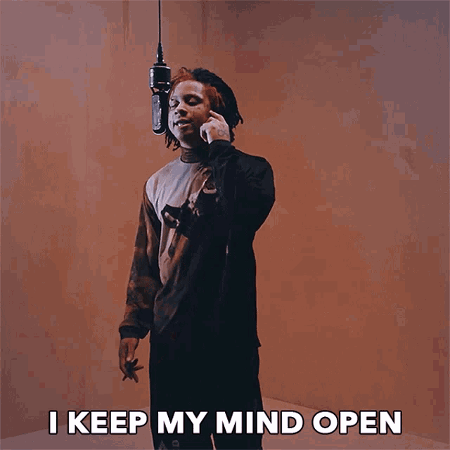 I Keep My Mind Open Open Minded GIF - I Keep My Mind Open Open Minded Singing GIFs