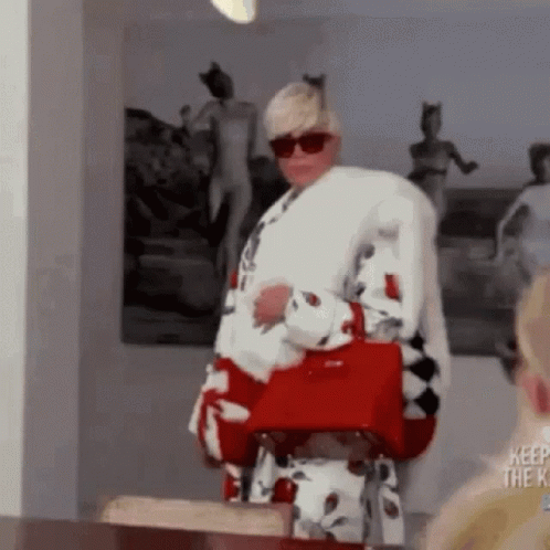 Bourgeois Bougie Gif Bourgeois Bougie Boujee Discover Share Gifs