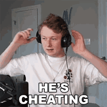 Hes Cheating Avfn GIF - Hes Cheating Avfn Hes A Cheater GIFs
