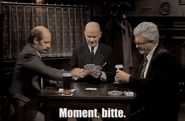 Loriot Moment Bitte GIF - Loriot Moment Bitte Kartenspiel - Discover &  Share GIFs