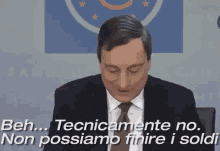 Mario Draghi Banca Centrale Europea Bce Finire I Soldi Soldoni Stipendio Povero Povertà GIF - Povera Portafogli Vuoto Being Poor GIFs