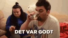 Det Var Godt Tom Erik Risanger GIF - Det Var Godt Tom Erik Risanger Drink GIFs