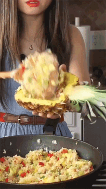 Serving Cooking Bomb GIF - Serving Cooking Bomb Hawaiian Food GIFs