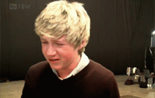 Niall Horan Crying GIFs | Tenor