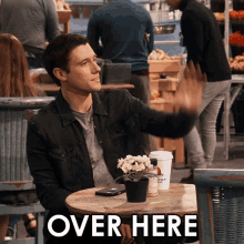 Over Here Griffin GIF - Over Here Griffin Icarly GIFs