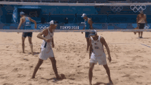 Give Me Five Phil Dalhausser GIF - Give Me Five Phil Dalhausser Nick Lucena GIFs