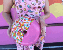 Donut Purse Marissa Rachel GIF - Donut Purse Marissa Rachel Marissa Rachel Channel GIFs