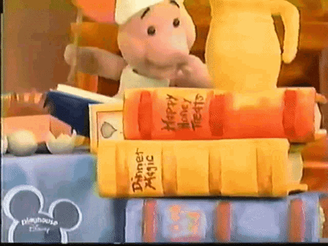 The Book Of Pooh Piglet GIF - The Book Of Pooh Piglet Cooking GIFs