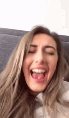 chloe veitch tik tok influencers creative community laughing funny chloe veitch tik tok influencers creative community laughing funny