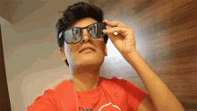 Sunglasses Abhyudaya Mohan GIF - Sunglasses Abhyudaya Mohan Slayy Point GIFs