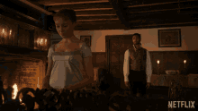 turn around phoebe dynevor daphne bridgerton reg%C3%A9jean page simon basset turn around phoebe dynevor daphne bridgerton reg%C3%A9jean page simon basset