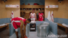 Catch The Ball Kevin Hart GIF - Catch The Ball Kevin Hart Isaiah Mustafa GIFs