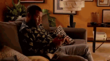 Misreading Text Messages Is An Epidemic GIF - Texting Messages Misreading GIFs