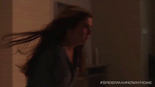Running Aunt May GIF - Running Aunt May Marisa Tomei - Discover & Share GIFs