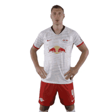 nicht schlecht willi orban rb leipzig daumen hoch oha nicht schlecht willi orban rb leipzig daumen hoch oha