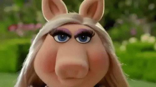 Muppets Miss Piggy GIF - Muppets Miss Piggy Angry Look - Descubre &  Comparte GIFs