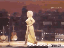 Dolly Parton Dancing GIF - Dolly Parton Dancing Performing GIFs