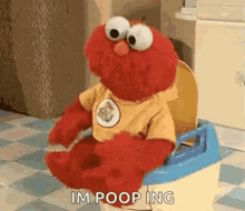 Im Pooping Elmo GIF - Im Pooping Elmo Bathroom GIFs
